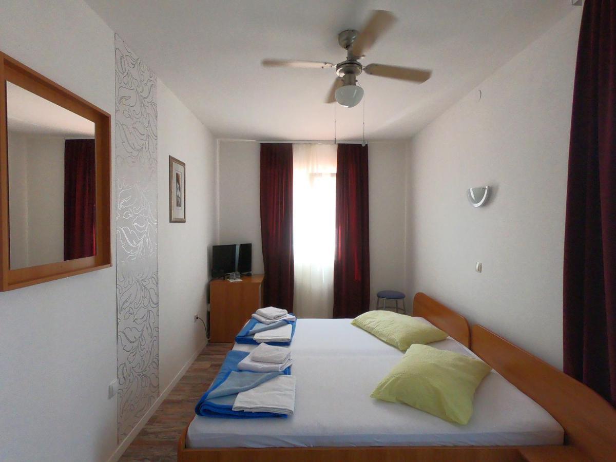 Vila Angeli Vodice Exteriör bild